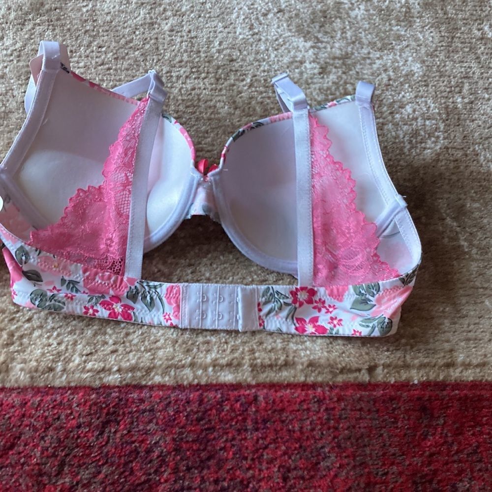 Bra - Picture 4 of 7
